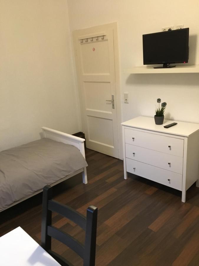 杜塞尔多夫Zum Armen Mann住宿加早餐旅馆 外观 照片